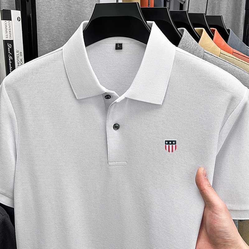 Summer Clothing Options - เสื้อโปโลแขนสั้นผู้ชายสไตล์อังกฤษ ผ้าฝ้าย 100% รุ่นใหม่ กระดุมติดปก มีหลายสีให้เลือก