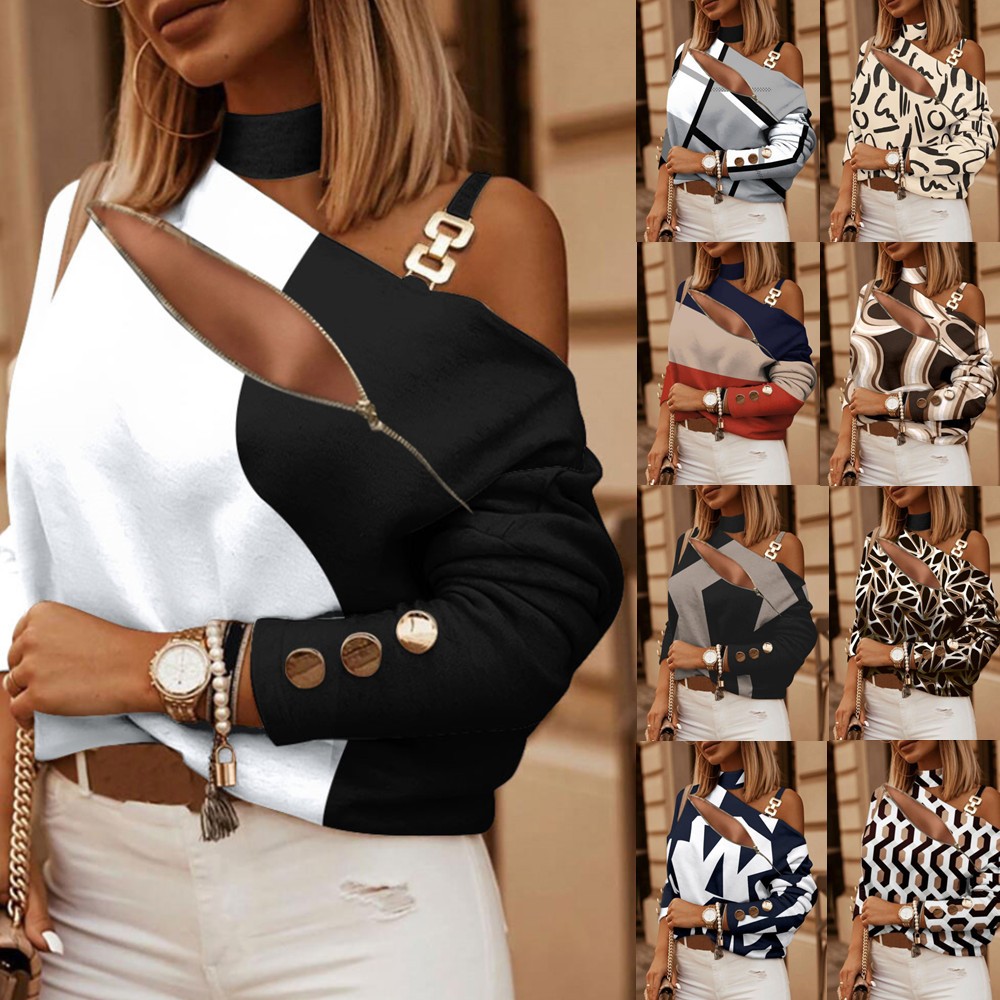 Off Shoulder Blouse - เสื้อเบลาส์เปิดไหล่สำหรับผู้หญิง พร้อมดีเทลกระดุม สายโซ่ คอพิมพ์ลาย ทรงปกติ คอกลม