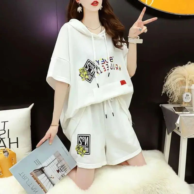 Summer Clothing For 70 Year Old Woman - ชุดลําลองสตรี 2025 ฤดูร้อนใหม่ขนาดใหญ่ผ้าฝ้ายHoodedเสื้อแขนสั้นและกางเกงขาสั้น 2 ชิ้นชุดครัวเรือนPlusขนาดเสื้อผ้า