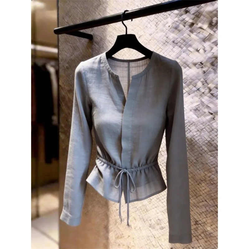 เสื้อยืดผู้หญิงสีเทาสวยหรู ดีไ - Summer Clothing For 70 Year Old Woman บทวิจารณ์และราคา