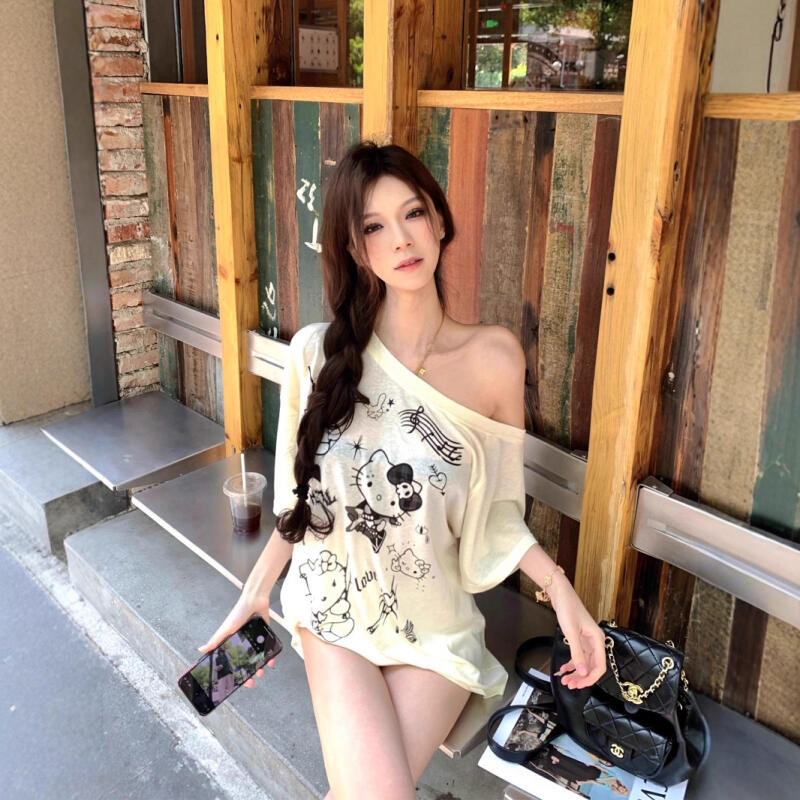 เสื้อป้องกันแสงแดด เฮลโล คิตตี - Off Shoulder Blouse บทวิจารณ์และราคา